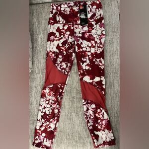 🥳 $13 FINAL PRICE❣️ NWT Women's Under Armour Leggings with mesh leg cutouts